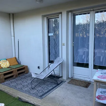 Centre T2 Avec Jardinet Et Parking Daire Narbonne